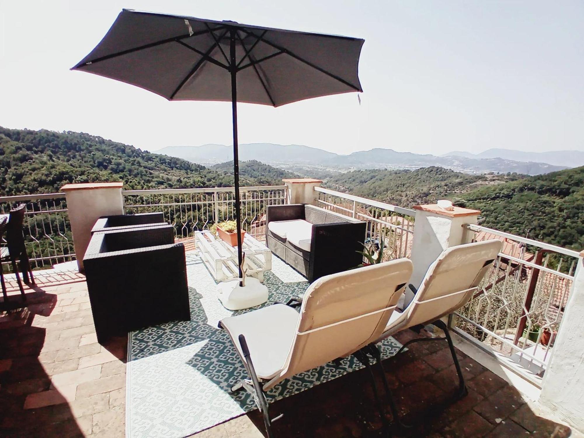 Comfortable Apartment With Sea View In Falcinello מראה חיצוני תמונה