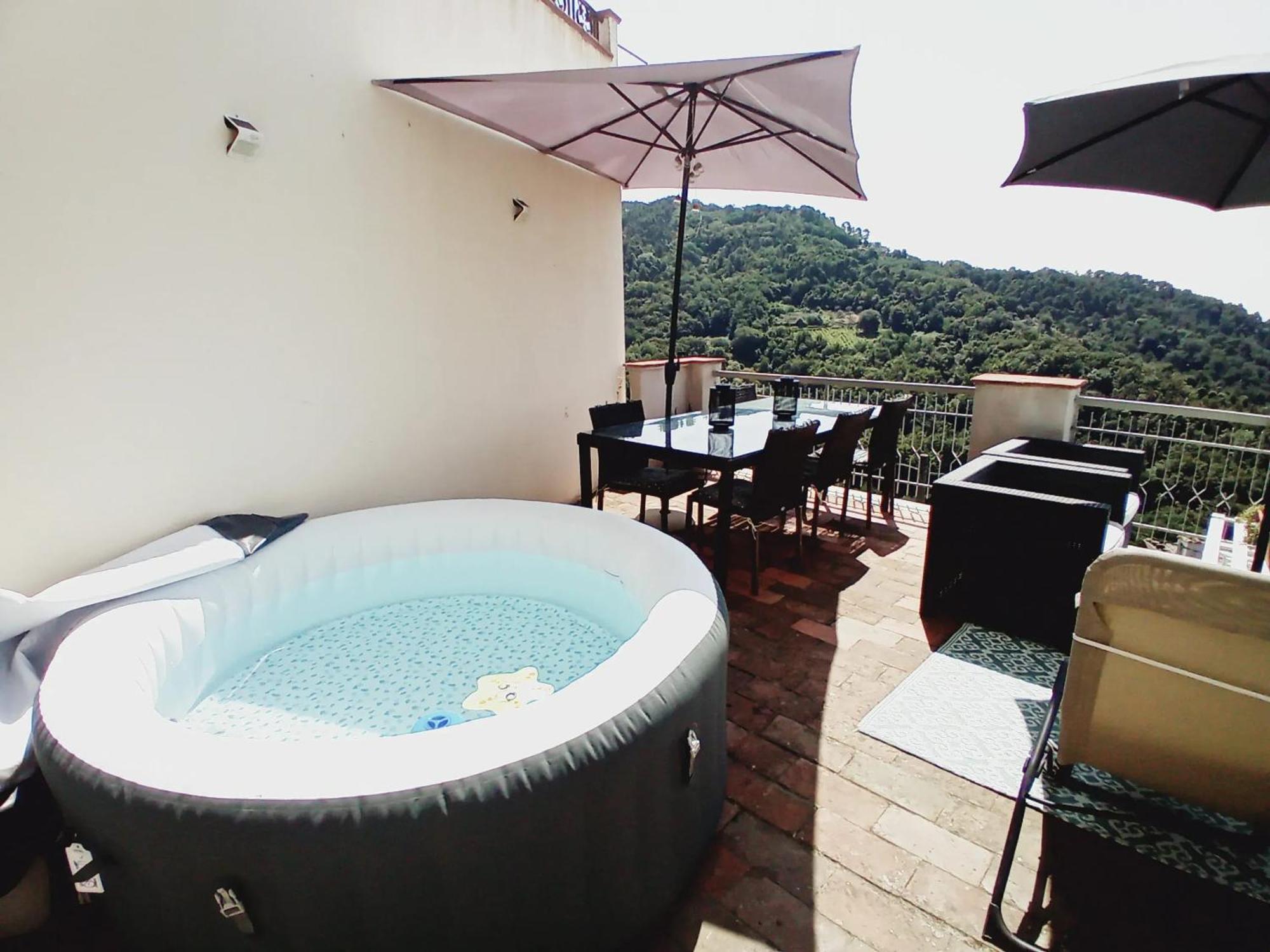 Comfortable Apartment With Sea View In Falcinello מראה חיצוני תמונה
